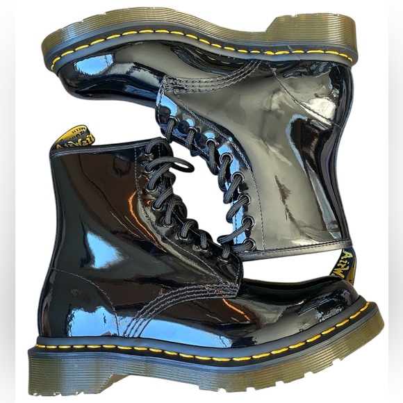 NEW Dr. Martens Black Leather Lace Up Boots Size 7 Shiny - Picture 6 of 9